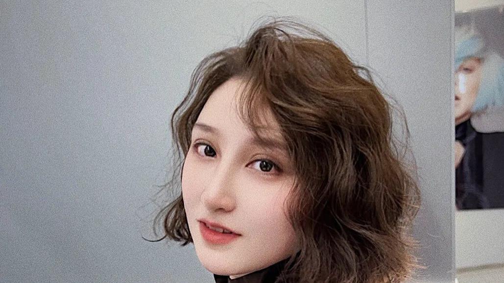 春节新款发型推荐100来款，百变时尚很修颜，该换发型的你赶快选选