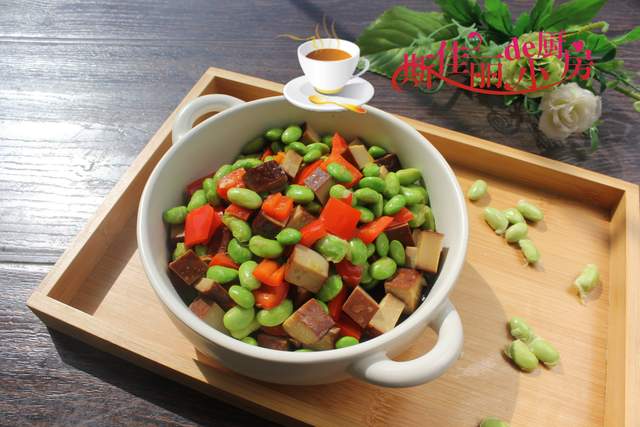 毛豆|女人不妨多吃这素菜小炒,比吃大鱼大肉强!鲜美营养又便宜,随手一炒真好吃