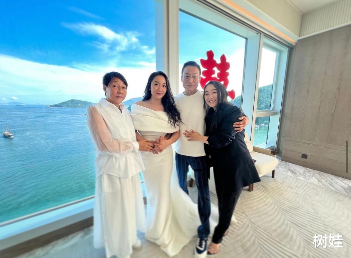 梁家辉一年内二度送女儿出嫁,被敬茶难掩激动,外籍女婿全场最高