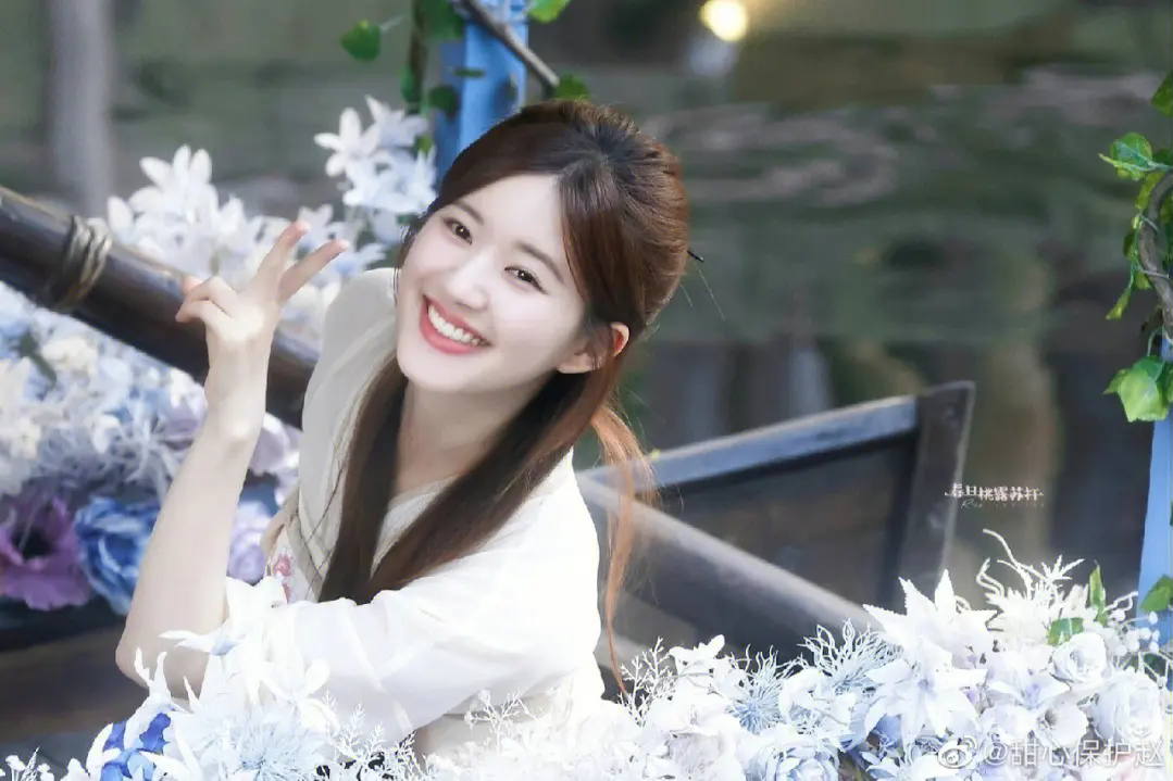 赵露思|赵露思这次好尴尬,被金主公司前员工爆料:事多要求多不爱背台词