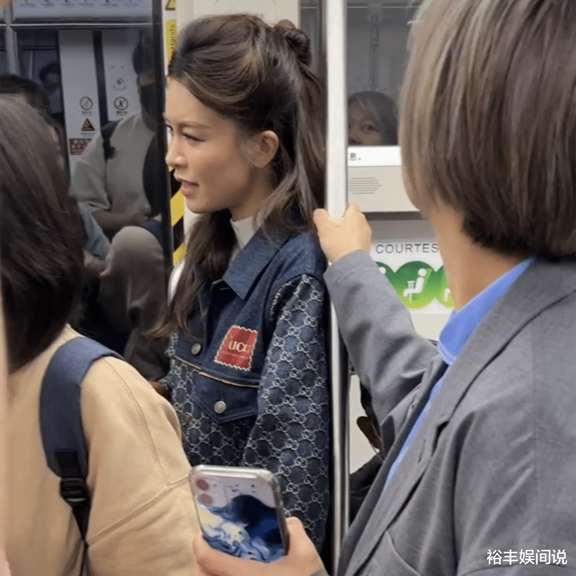 港星文咏珊定居上海！素颜挤地铁被嘲老气，身家千万穿2万的上衣