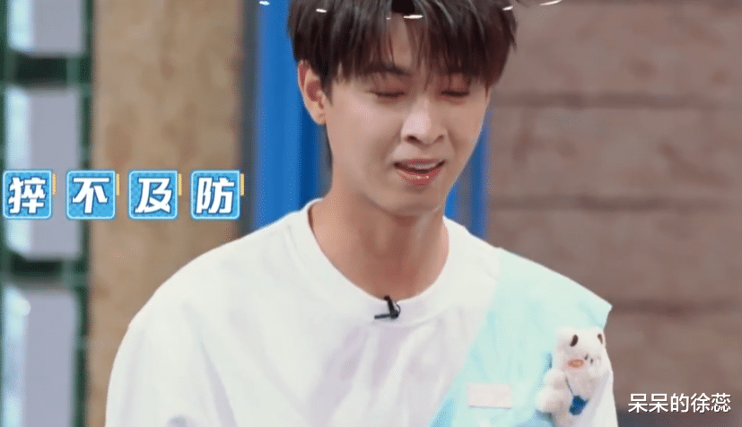 《星期六》“不守规矩”的刘诗诗,被何炅偏爱,得秦霄贤宠溺