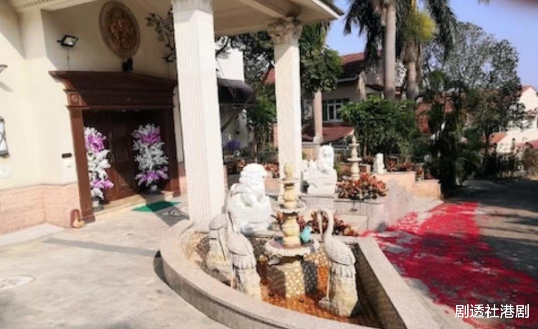 金碧辉煌!港知名反派晒内地别墅全屋犹如宫殿,未有娶妻一直独居