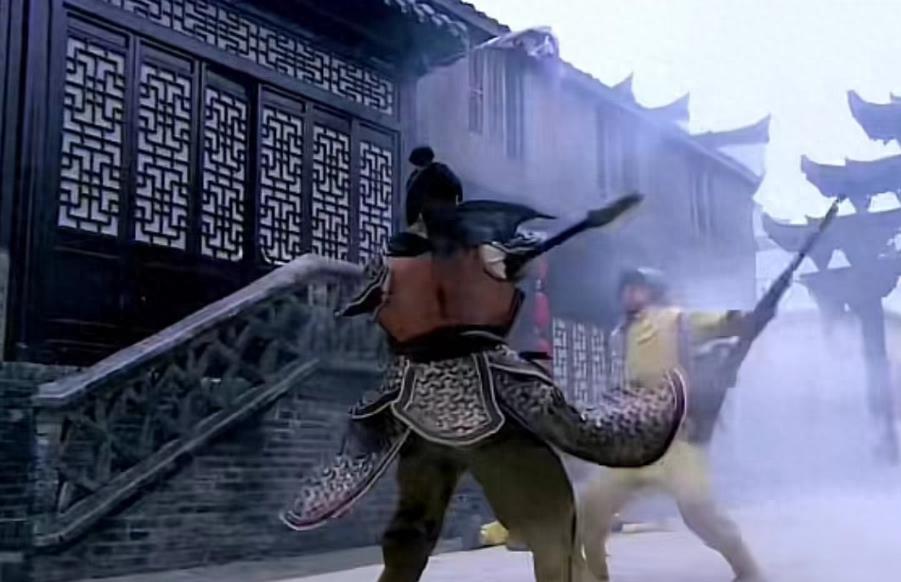 这些“侮辱观众智商”的镜头,简直荒谬无比,导演脑子被驴踢了吧