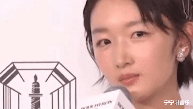 曾志伟，一语揭露交际之花周冬雨的爱情史