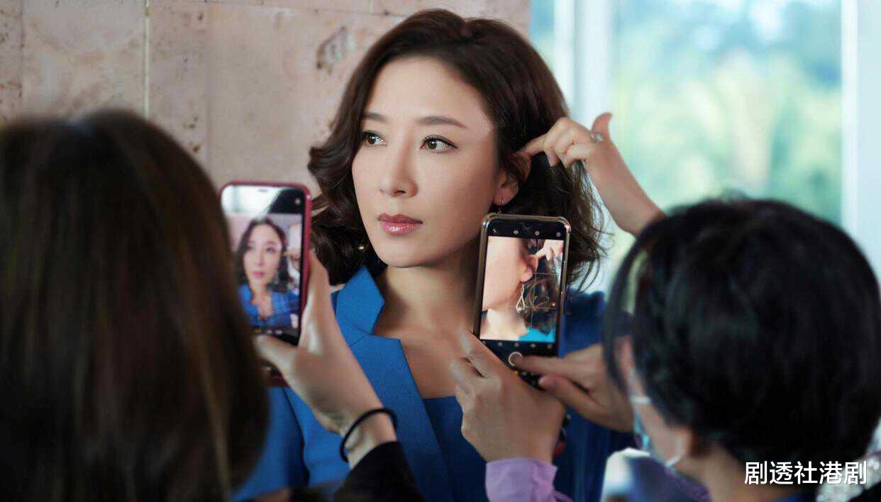 林峰|惊喜！网友自曝飞机上看《神探大战》，转头发现主演在邻座超幸福