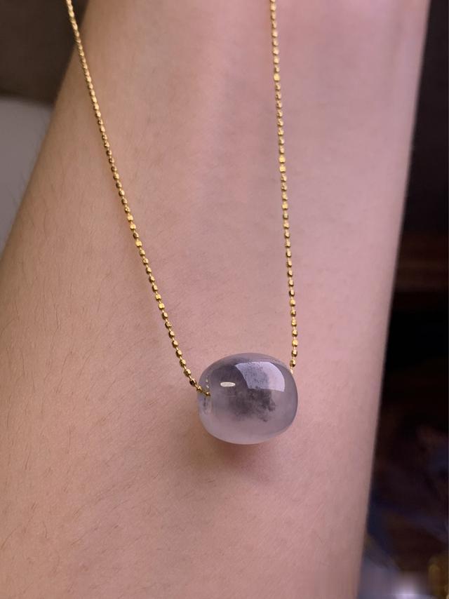 翡翠|翡翠中的特殊品种——乌鸡种