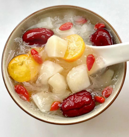 冬季，金桔和它煮一锅，等于“止咳方”，补充营养，增强抵抗力