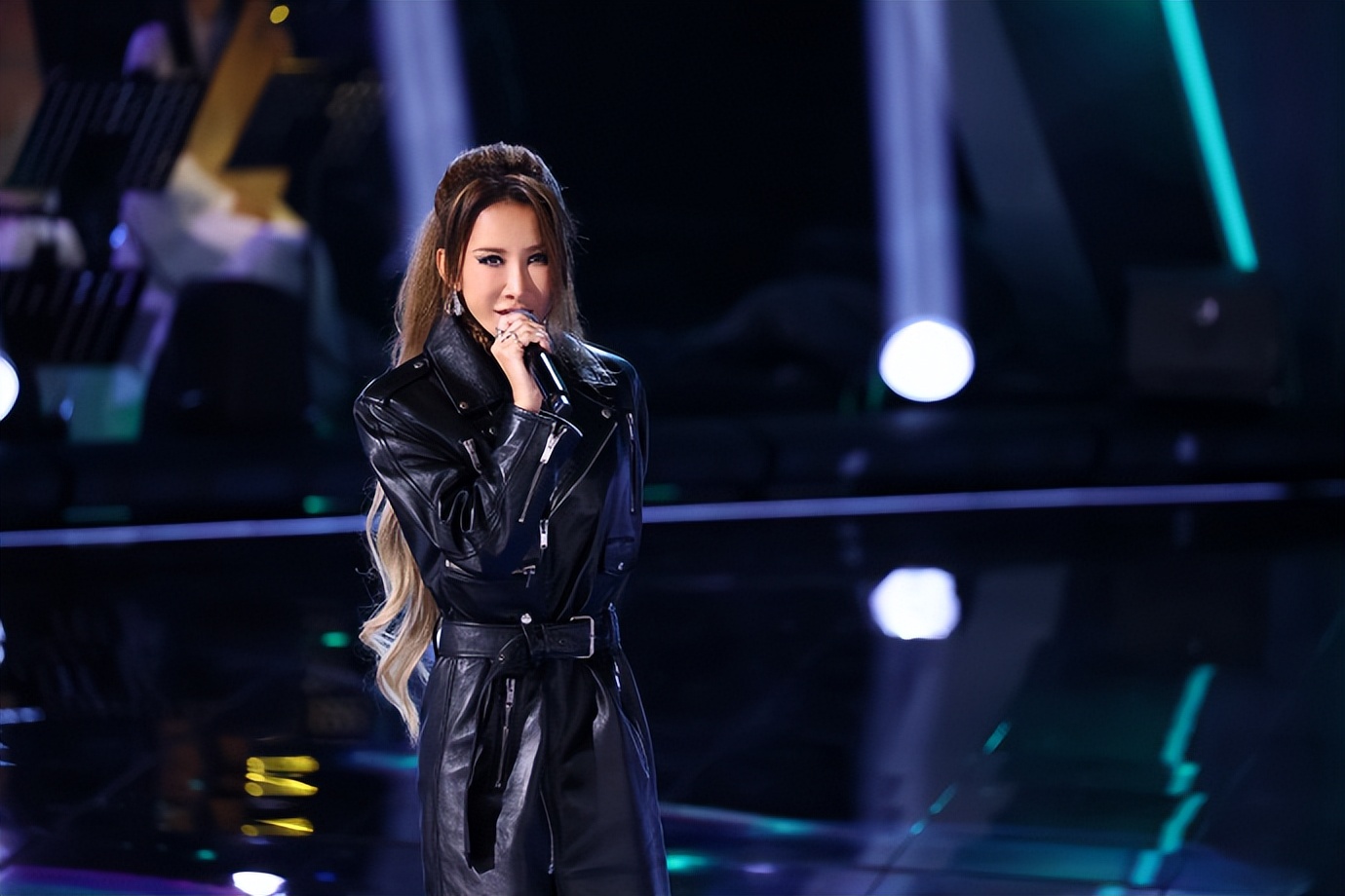 中国好声音|《中国好声音》这一次,将《罗刹海市》的讽刺体现得淋漓尽致!