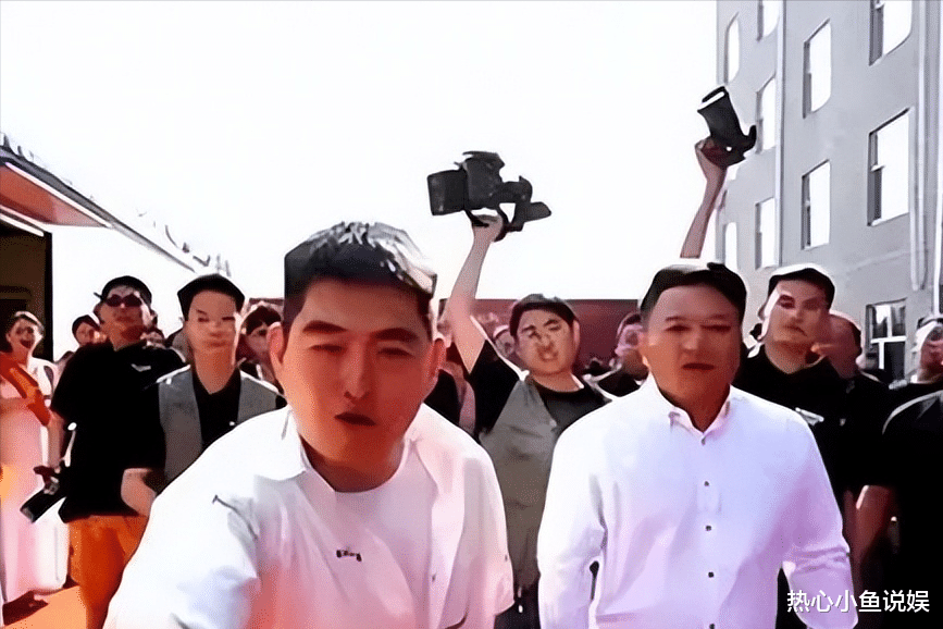 赵本山儿子：我银行的利息都花不完，还敢批评我，你们就是仇富