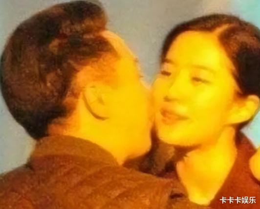 7年过去，再看杨采钰，才发现陈金飞为何不继续帮助刘亦菲！