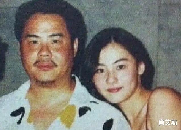 情史混乱三胎生父成谜,天生反骨遭前辈狂批,张柏芝都经历了什么