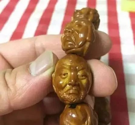 奇石|尴尬期丑哭,包浆后却美爆了!坚持才是文玩的真谛!