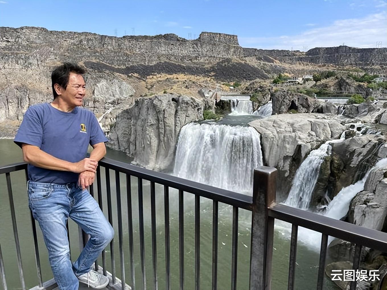 影帝|68岁影帝美国养老，寄情玩乐住别墅太惬意，已再婚儿女双全很幸福