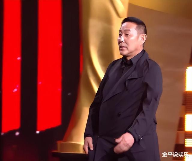 陈道明|“老戏骨”陈道明也整容？下巴又尖又翘，脸肿不自然疑似还没恢复