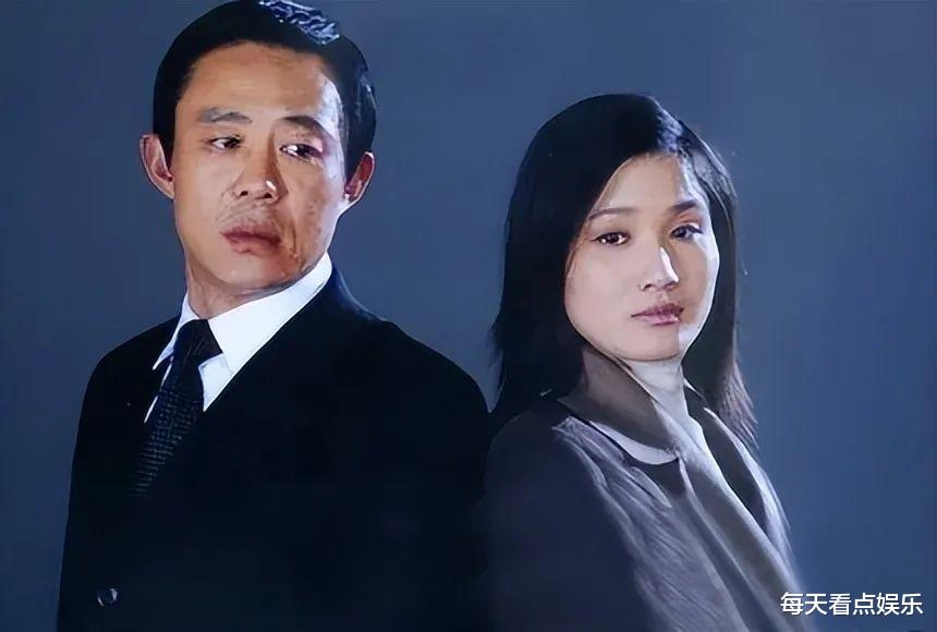 离婚后,只字不提前夫侯勇,和女儿相依为命,如今状态似少女