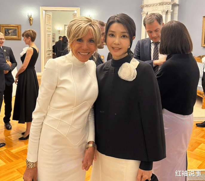 北约 韩国第一夫人闪耀北约，高颜值碾压太太团，布丽吉特都被比下去