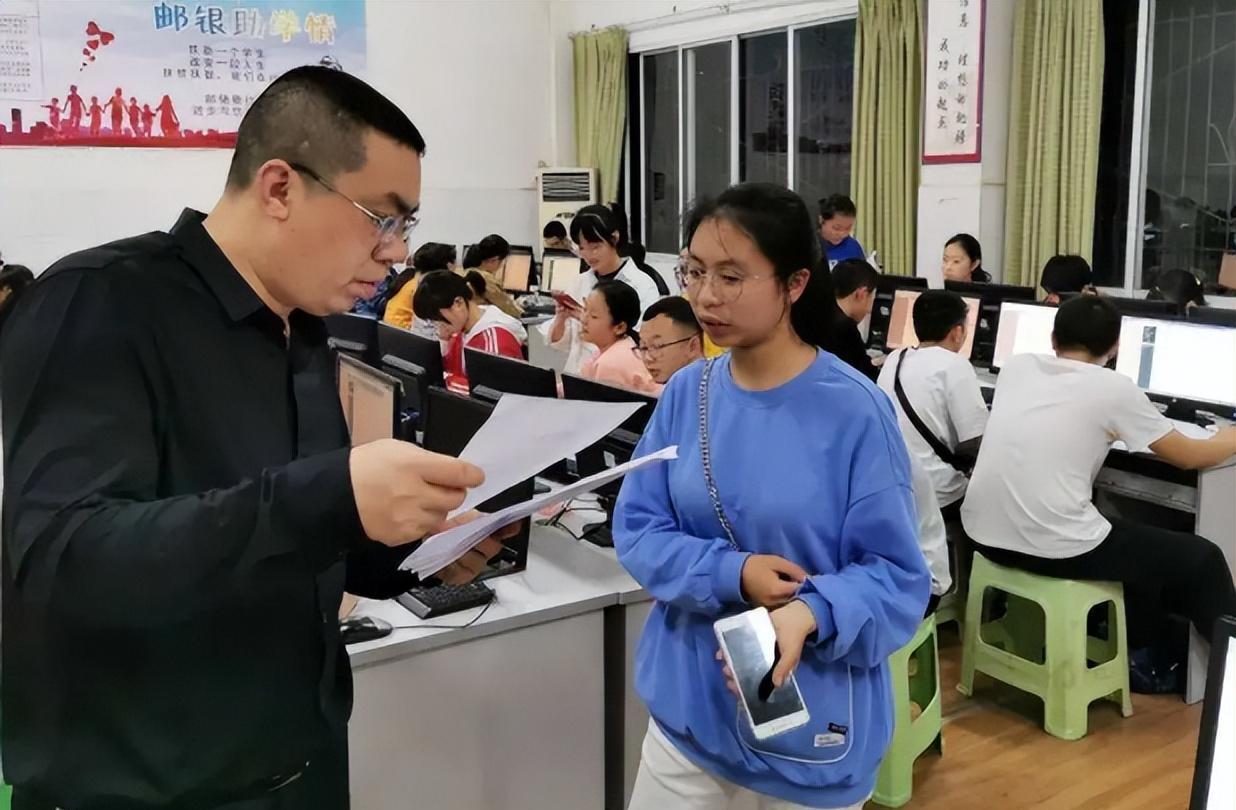 事业单位|女教师相亲受欢迎,离婚率却有上升趋势,男方坦言:和想的不一样