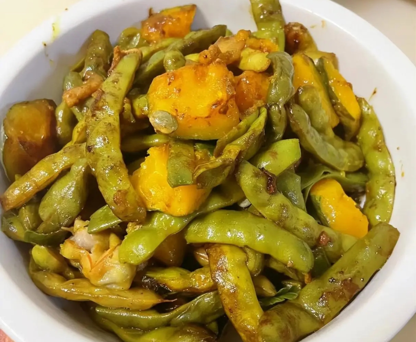 茄子|东北大姐去儿子家，看见儿媳妇准备的菜，直言：以后再也不来了