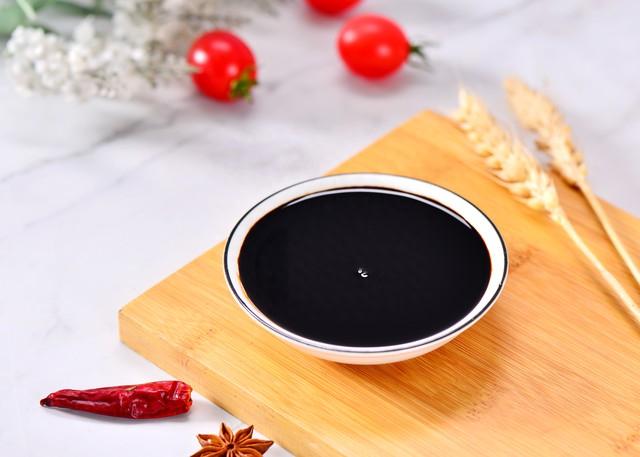 吃酱油会致癌？真正要少吃的是这3种调味品，看你家里有吗？