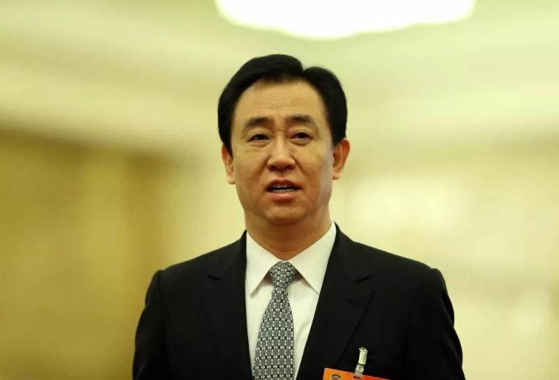 许家印的“后宫佳丽”,能歌善舞,愿“献身艺术”