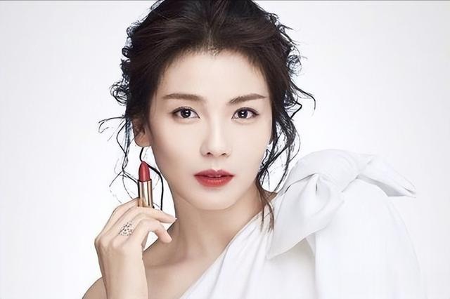 刘涛黑历史被扒，某女星公开指责：她技术很好，为上位不顾一切
