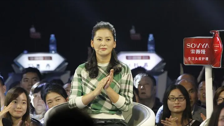 黄菡|这还是《非诚勿扰》里的导师黄菡吗?时隔7年荧幕露脸,判若两人