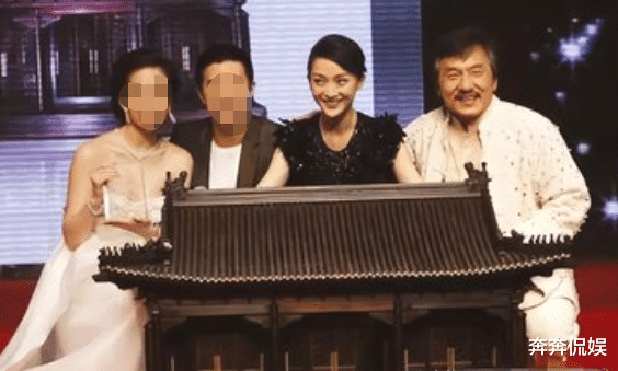 王烁|\京城恶少\王烁被捕,警方从家中搜出2000发枪支弹药和\周迅私房照\