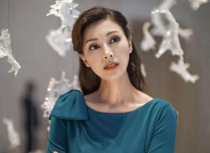 许晋亨病情加重,420亿财产或将重分,李嘉欣一分未得原因被曝