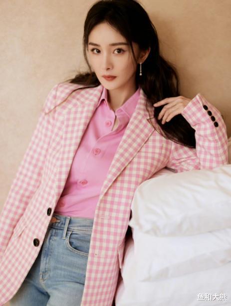 |谢依霖3年没工作,得杨幂帮扶重回《密逃5》,不敢坐主位好现实!