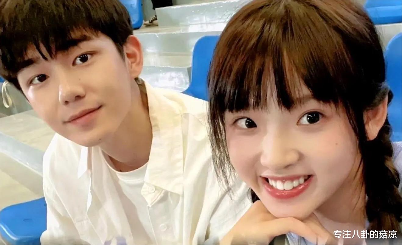 明日播出！新一部校园偶像剧来袭，少女重返十七岁，暗恋变明恋