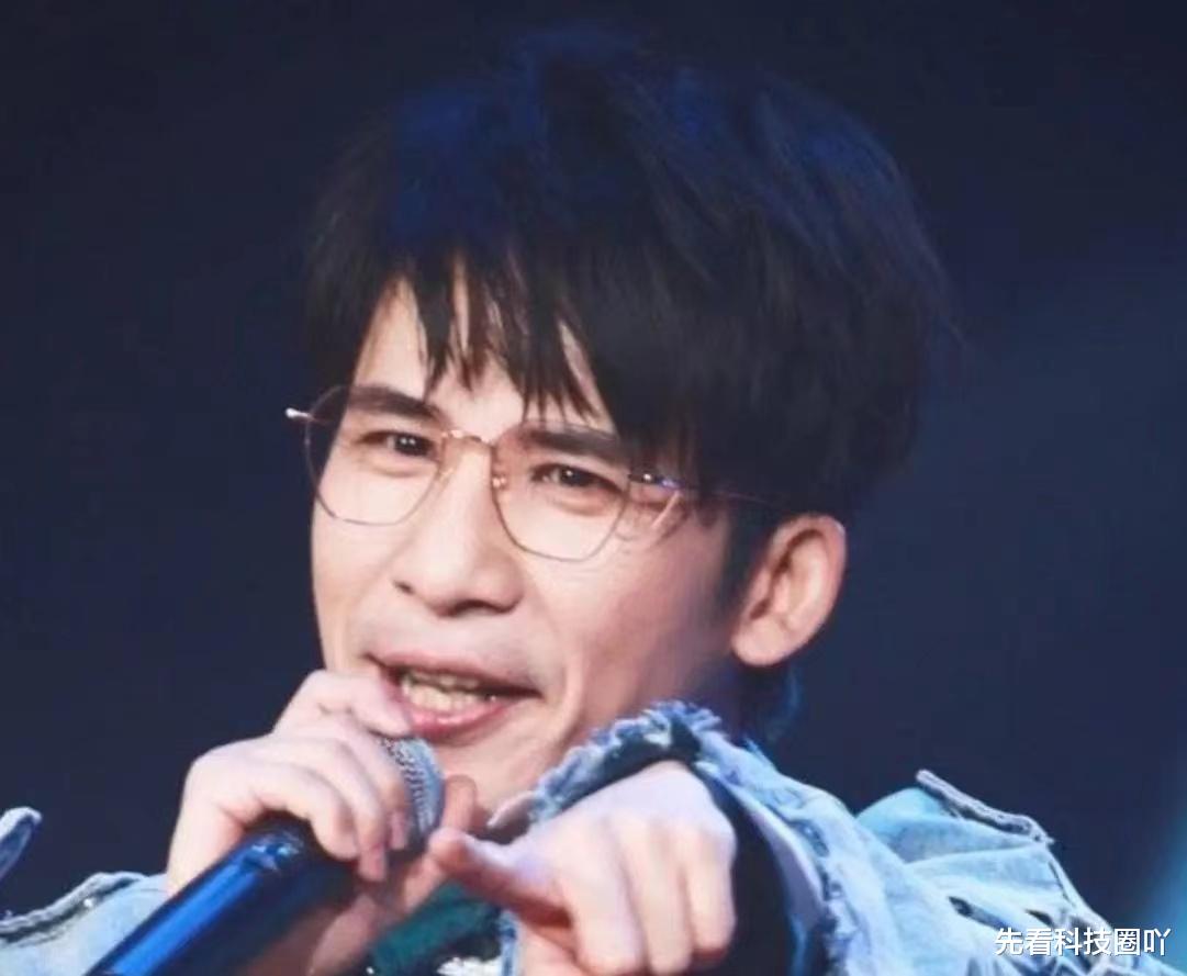 大张伟|快乐！大张伟回归《奇葩说》，一分钟数不过来的表情包有多少？