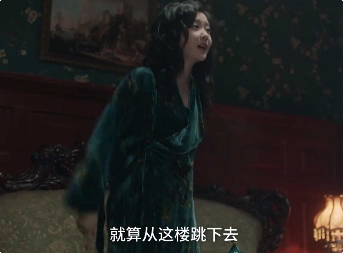 开播5集口碑大爆，悬疑又爆笑，鹅厂又甩出了硬核王炸剧