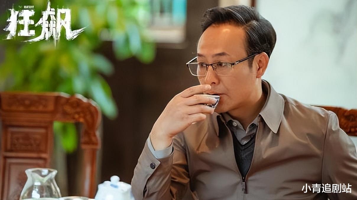 钟汉良|面部僵硬褶子横飞,依旧搭档小花演偶像剧,“钟汉良”们该醒醒了