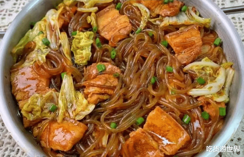 土豆|秋冬就馋这一锅，有肉有菜营养丰富，驱寒又滋补，全家爱吃超解馋