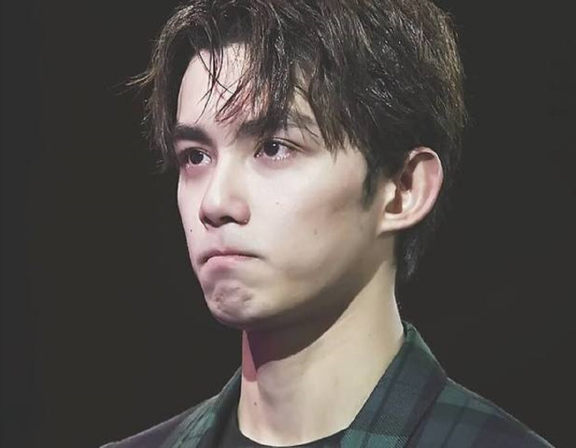 吴磊:海报被撤,直播被叫停,当红演员走到这一步,究竟是谁的错