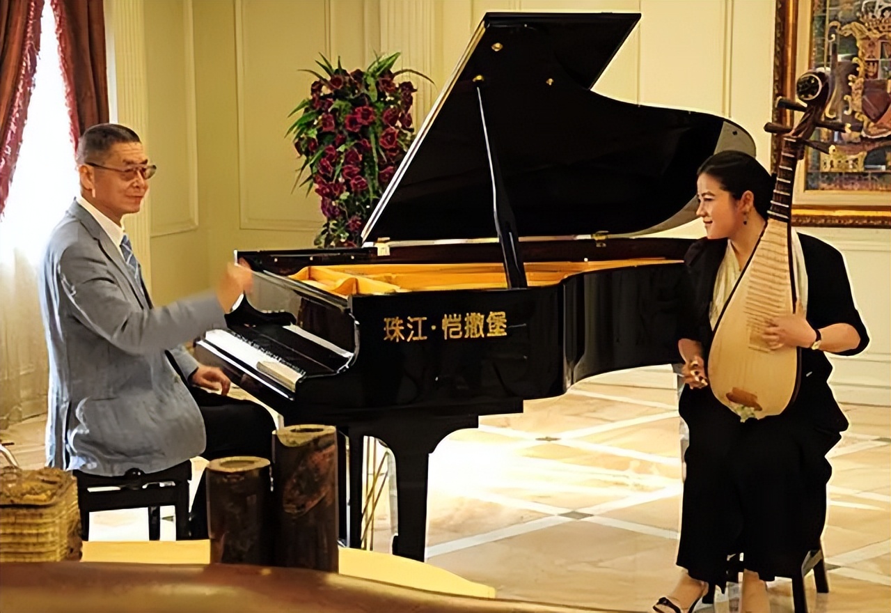 民谣|琵琶公主孙颖:41岁为爱嫁78岁三婚刘诗昆,三年后诞下一女