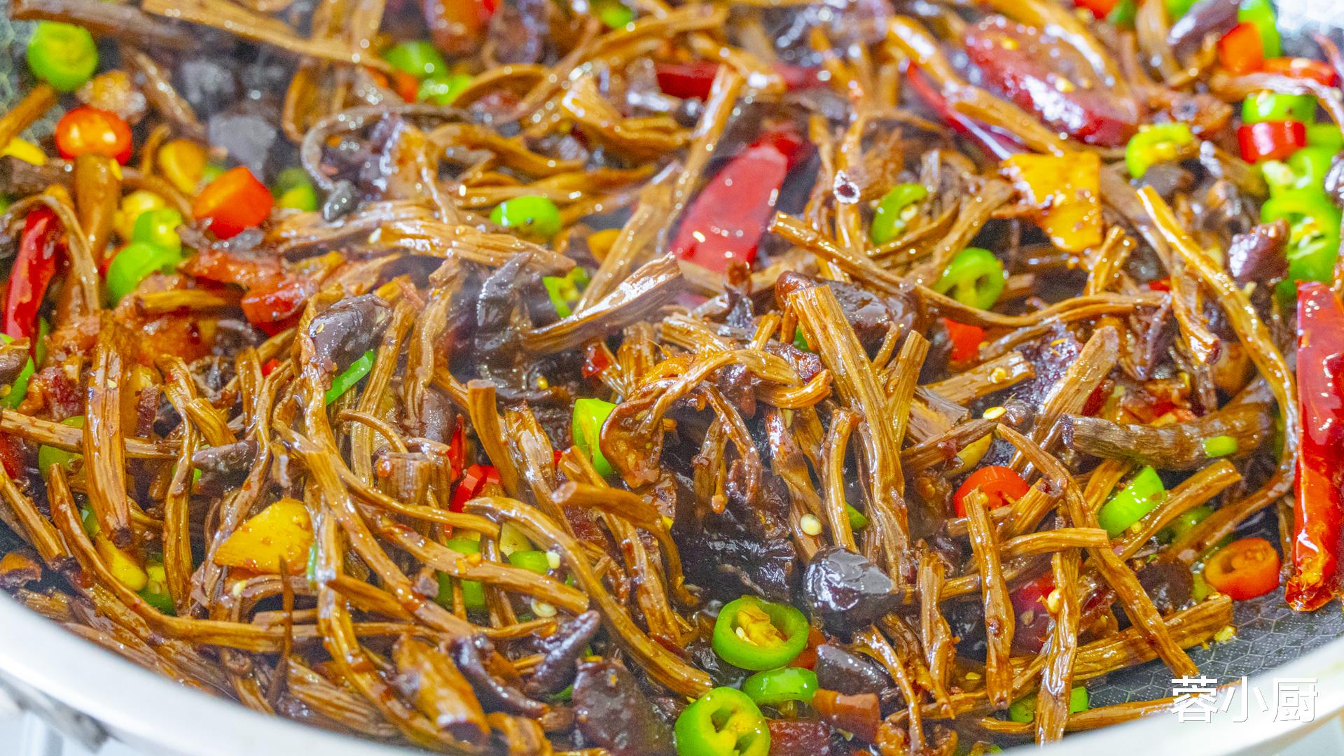 茶树菇|一补气，二补血！无论有钱没钱，建议女人要常吃，皮肤红润不显老