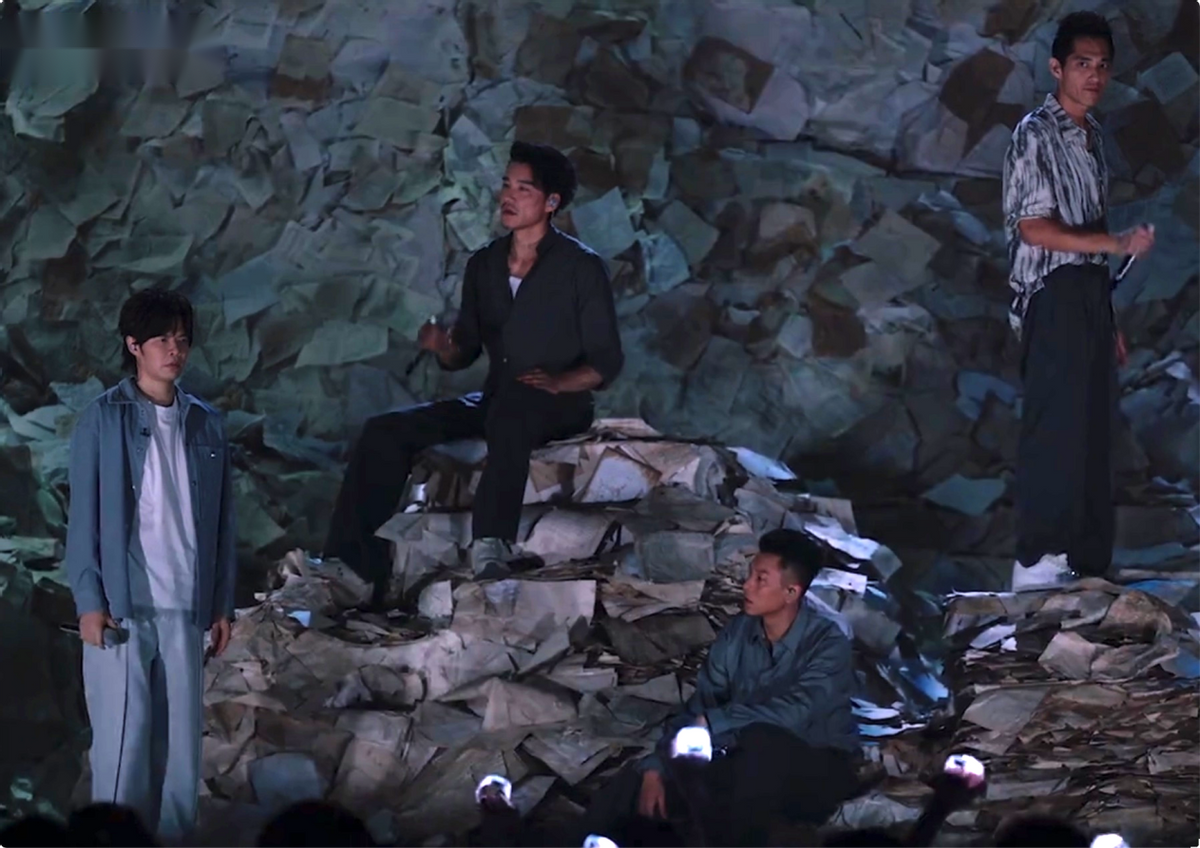 皇族不再是通行证?“电音男神”唱功尴尬,被“糊咖”陈楚生吊打