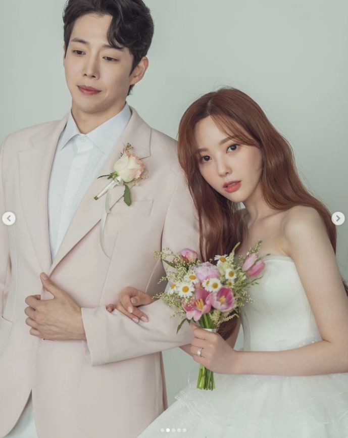 从同事发展为恋人,她宣布将于11月结婚,新郎是大8岁的演员