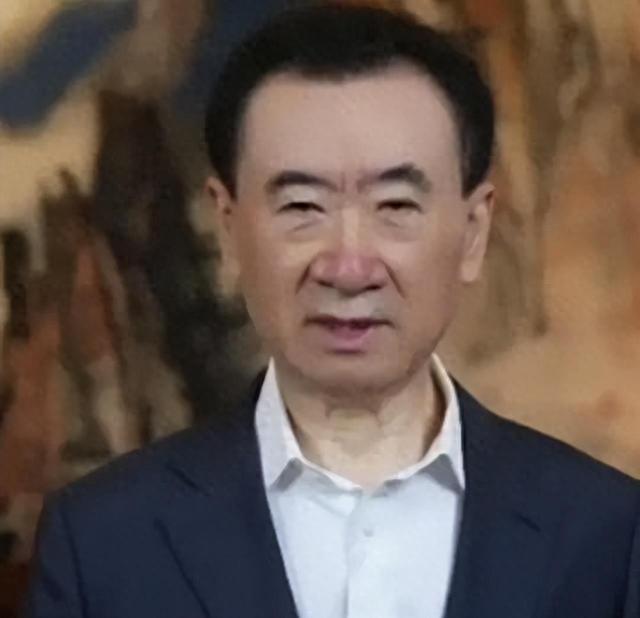 69岁的王健林，憔悴劳累暴瘦成竹竿：王思聪若是当年娶了她就好了