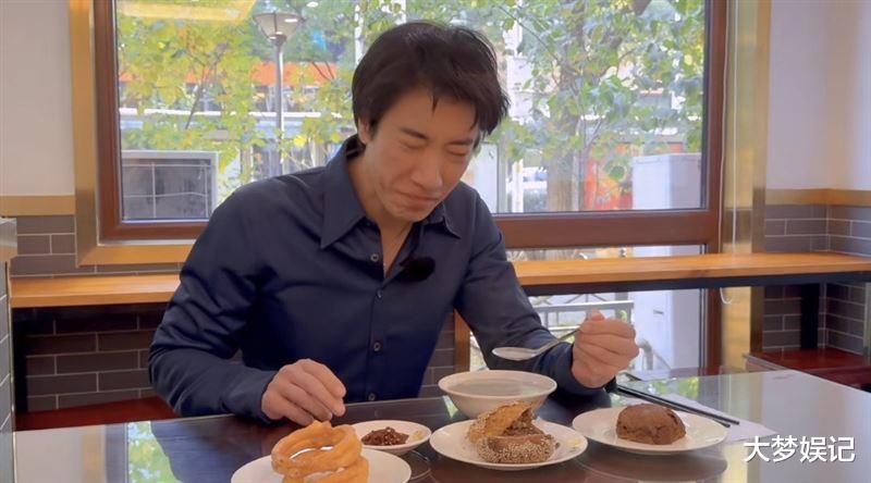 王力宏现身北京街头!意外被“呛”到变脸,表情尴尬扭曲全被录影