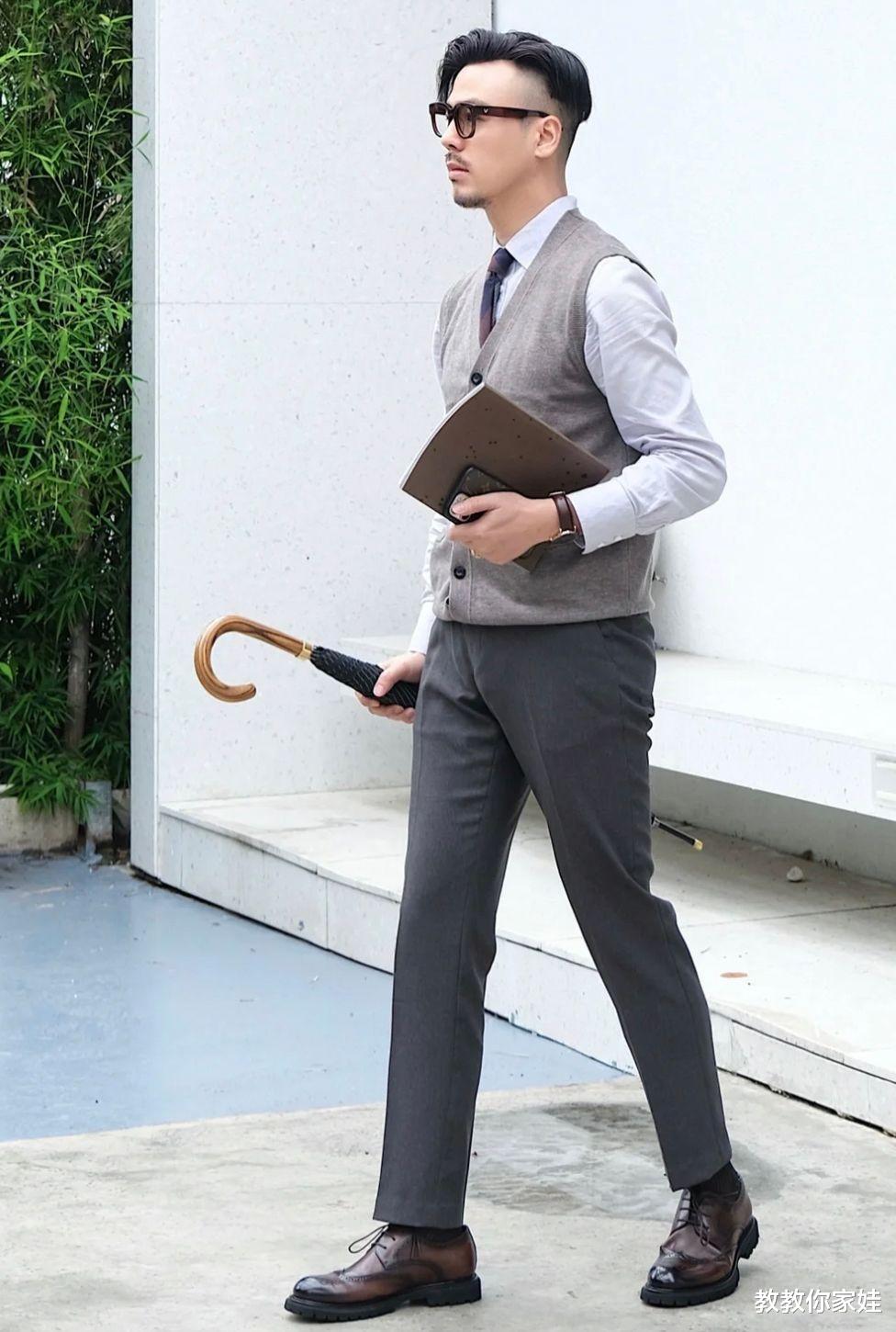 为什么有些中老年男人，明明穿得很贵，却依旧土气？原因在这3点