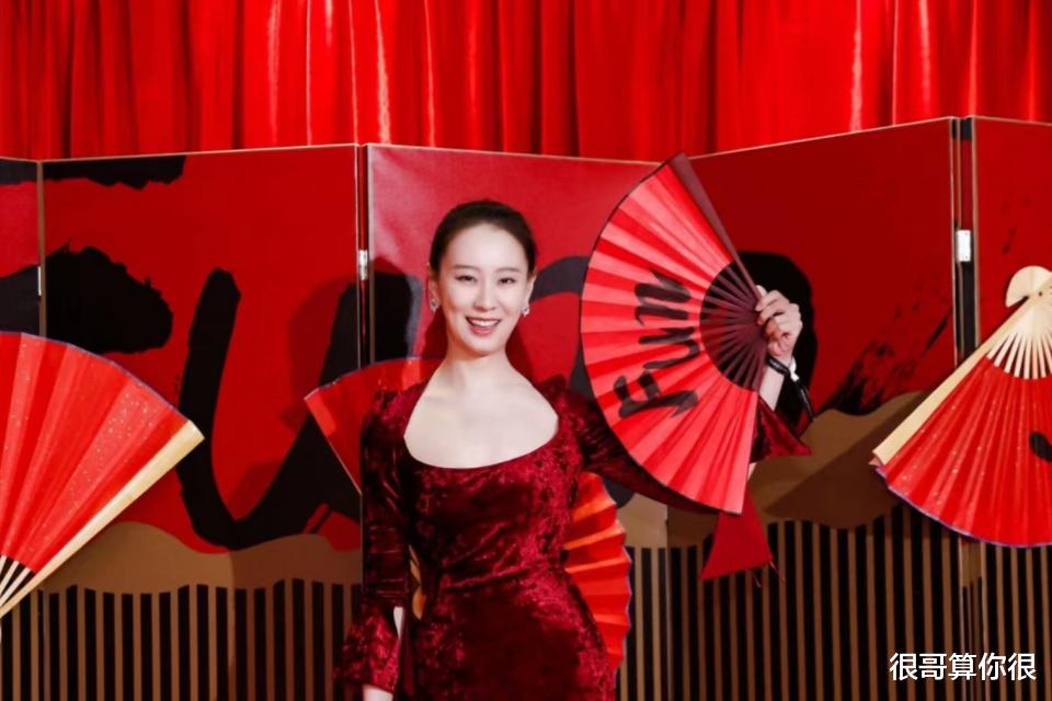 王乐君:出演《伪装者》没火,搭档李现没红,今凭《长相思》出圈