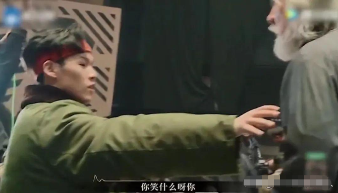 好利来二公子罗成新戏杀青,豪送自家蛋糕,娱乐圈成二代游乐场