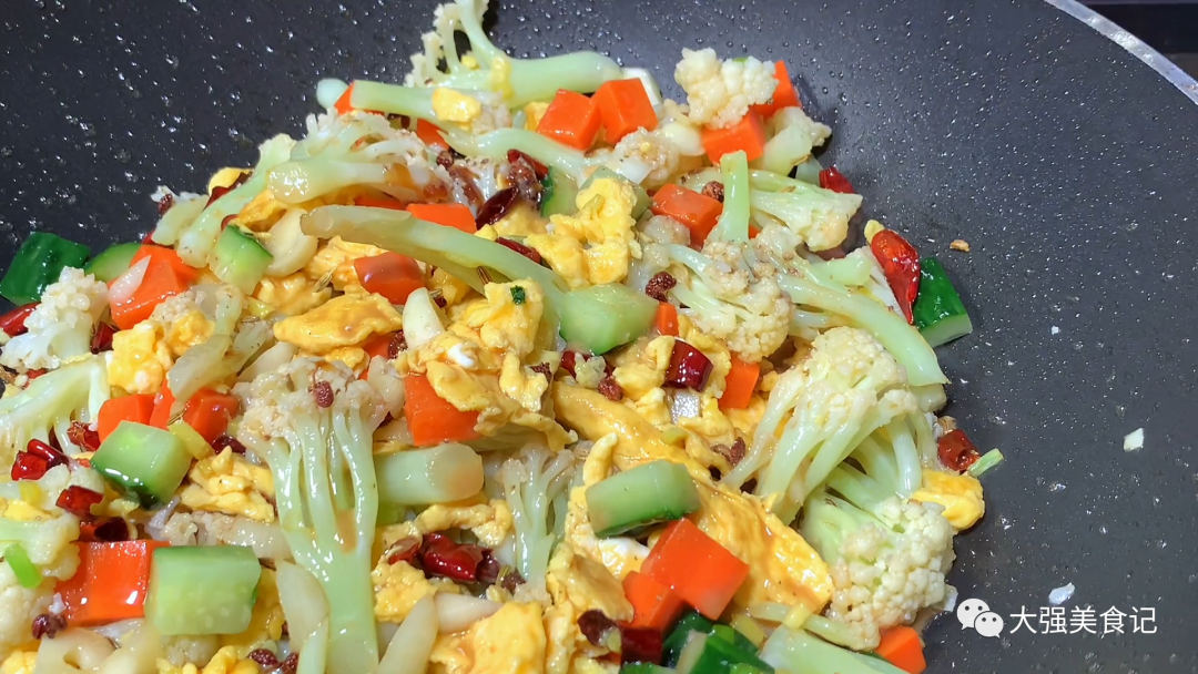 花菜|它被称为“穷人的医生” ,1.5一斤,大量上市,秋天常吃,强免疫