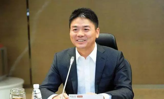 章泽天|刘强东的神秘公子，被后妈章泽天称“少爷”，坐拥百亿，生母成谜