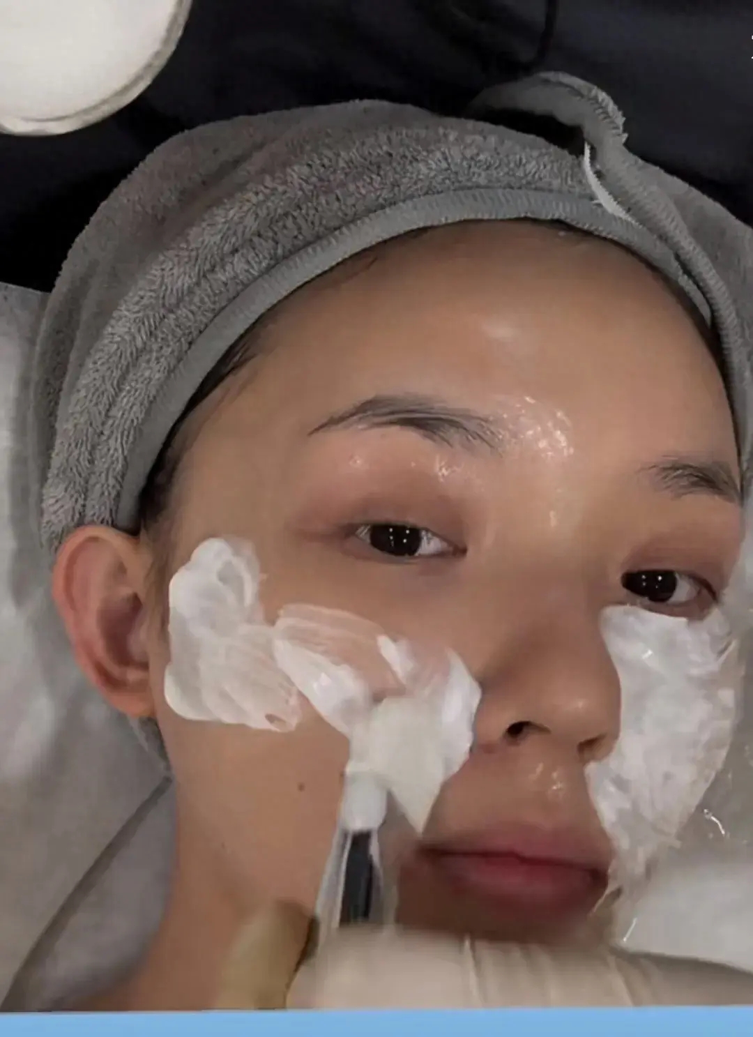 林允突然晒了一组图，打了大半个娱乐圈的脸