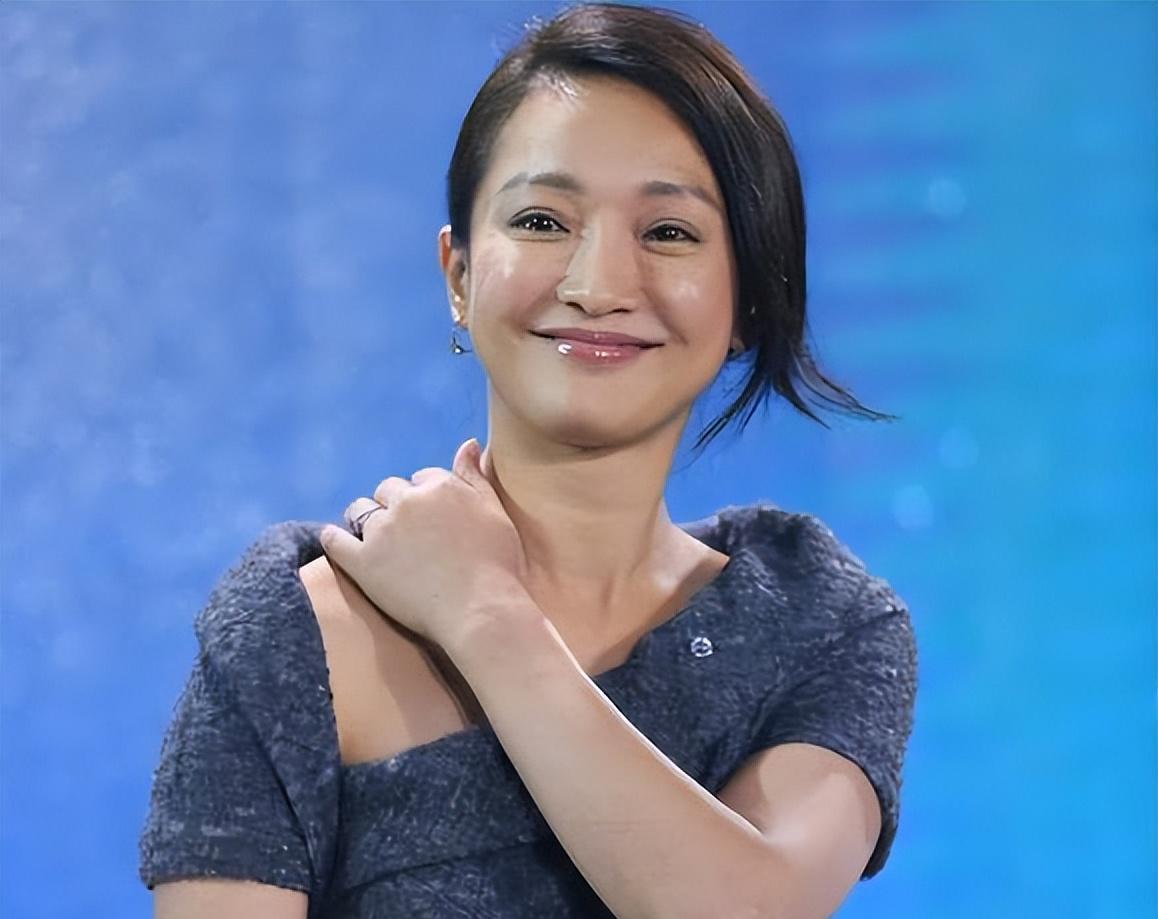 周迅陈坤领证结婚?相伴20年疑似修成正果,腹部隆起增加可信度!