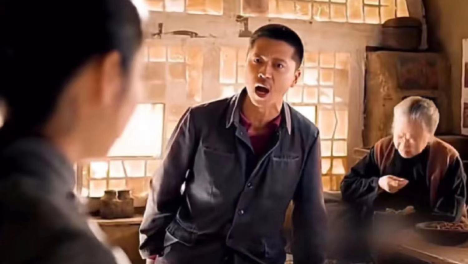 王雷|曝王雷惹怒黄轩反目大吵，于冬忙劝和，黄轩工作室疑回应罢演传闻